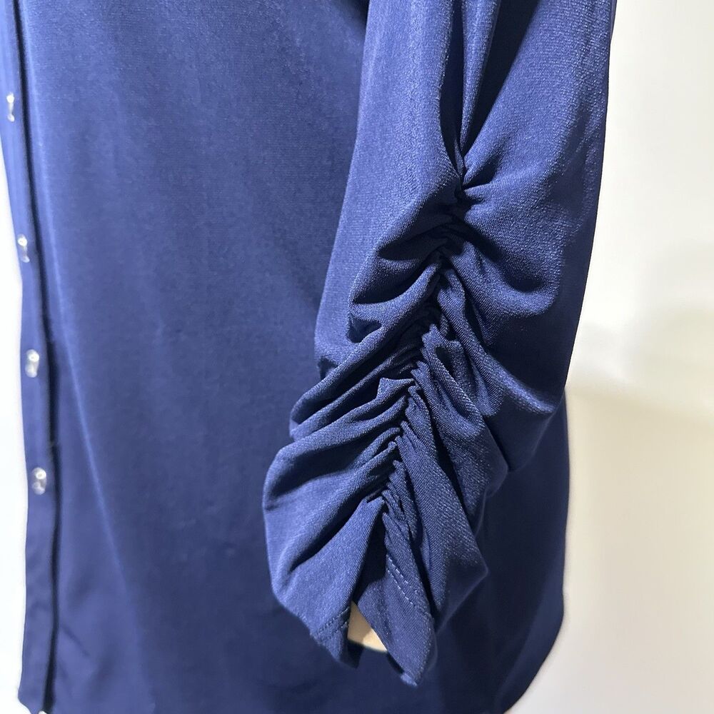 Susan Graver Button Front Shirt Navy Blue Ruched Sleeve Size M Medium Liquid - Picture 4 of 10